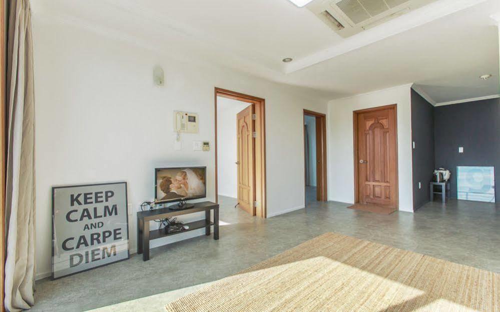 Togŭnnae Maniju Pension מראה חיצוני תמונה